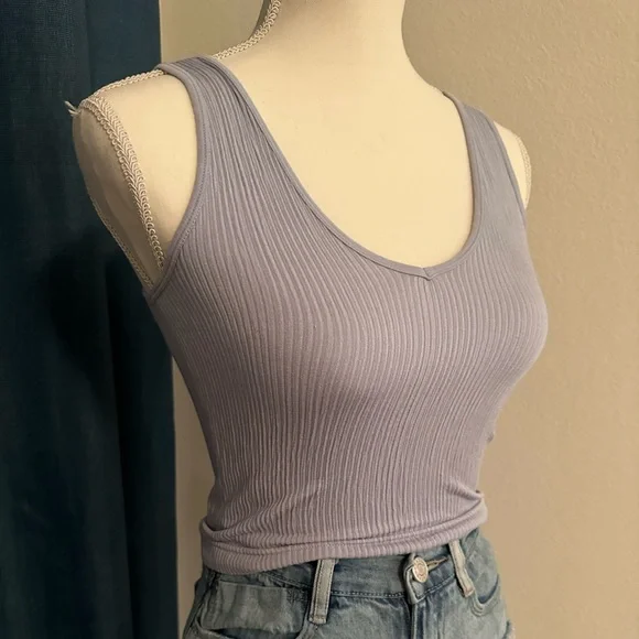 Purple Stretchy Ribbed Crew Neck Crop Top Tank Sleeveless Size S/M - Picture 4 of 6